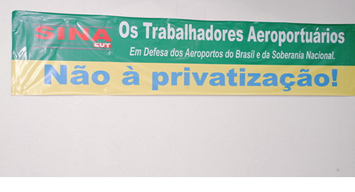 Imagem de Aeroportuários e governo iniciam debate sobre o modelo de concessão dos aeroportos 
